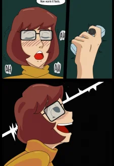 Velma and the mystery of the lost console0007
