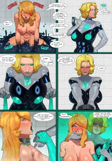 Powergirl and Supergirl Droned0016